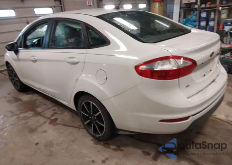 2018 Ford Fiesta Se z USA, uszkodzony, nr VIN 3FADP4BJ8JM126850